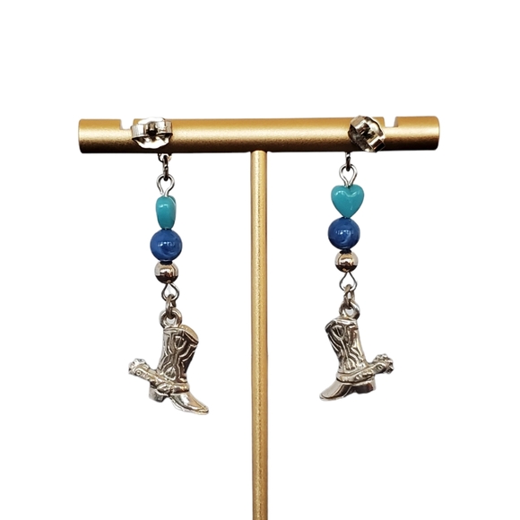 Avon Cowboy Boot Earrings - Picture 3 of 4
